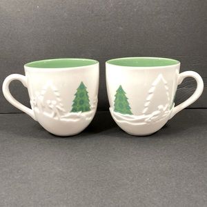 Starbucks Coffee CHRISTMAS 16oz Two Mugs Green White Sled Embossed Holid…